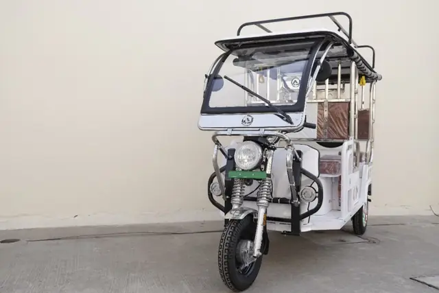 Joy E-Rickshaw photo 3
